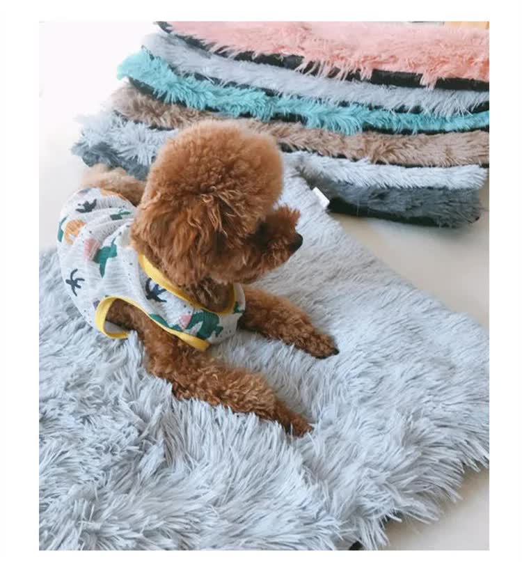 Pink Plush Pet Mat for Dogs and Cats - 50x70cm, Anti-Slip, Warm and Cozy for Autumn and Winter